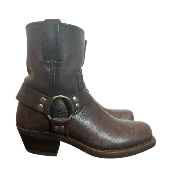 Frye Vintage Smoke Black Leather Square Toe Ankle Harness Boot Size 6 - Picture 11 of 11